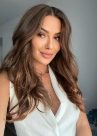 Проститутка Аделия +7(911)737-42-93 с 2 размером груди предлагает профессиональные секс и интим услуги возле метро Чкаловская в городе Санкте-Петербург