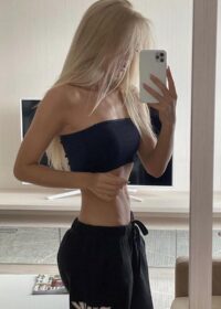 Проститутка Варя +7(931)366-28-01 с 3 размером груди предлагает профессиональные секс и интим услуги возле метро Беговая в городе Санкте-Петербург