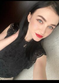 Проститутка Ира +7(981)136-33-84 Санкт-Петербург